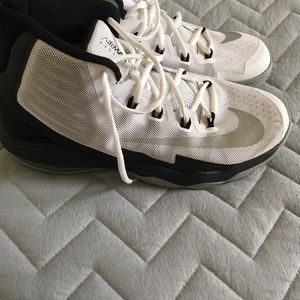 Men’s Nikeair Audacity Basketball Shoes
